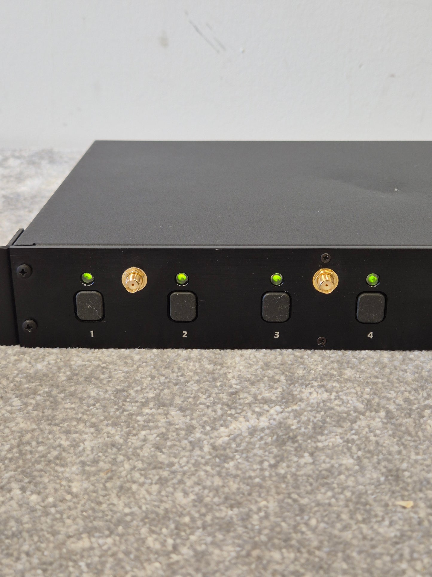 Revolabs Executive HD - Wireless Microphone System – Good