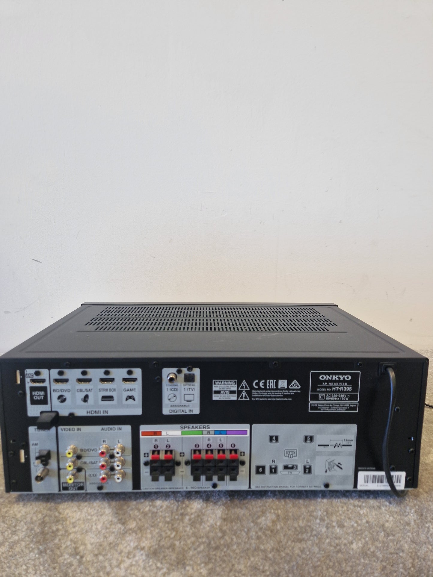 Onkyo HT-R395 - 5.1 Channel Home Cinema System Subwoofer and 4 Speakers - Excellent