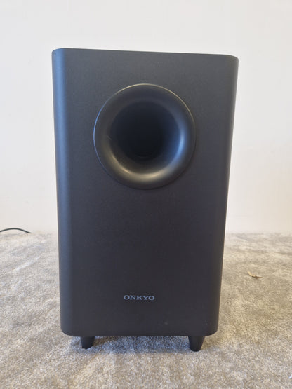 Onkyo HT-R395 - 5.1 Channel Home Cinema System Subwoofer and 4 Speakers - Excellent