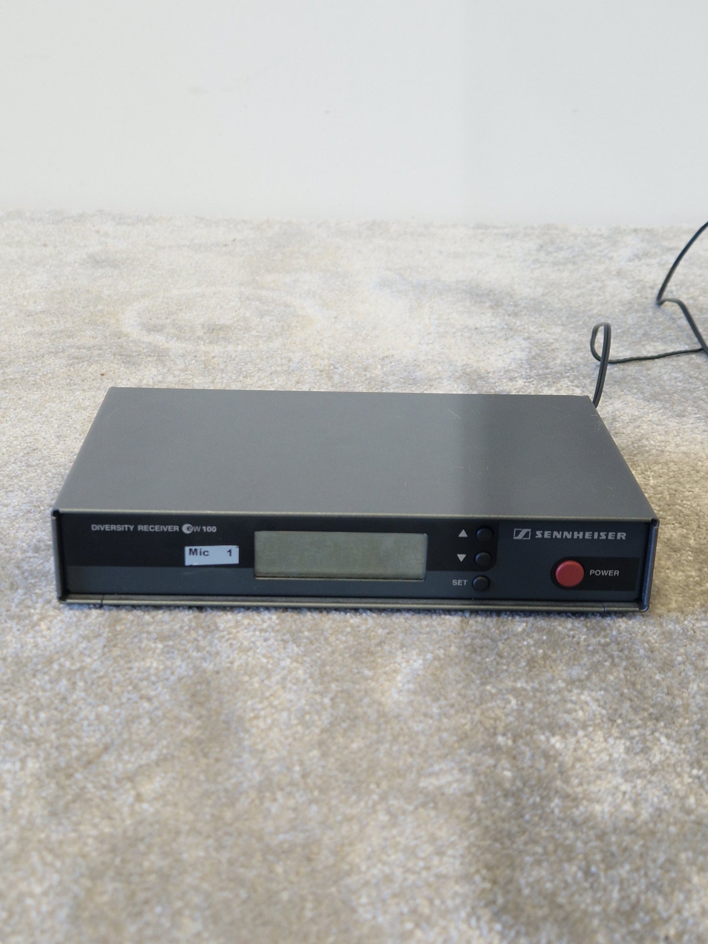 ClockAudio CW-9000R UHF Diversity Receiver – Good