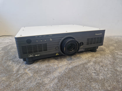 Panasonic PT-D5600E DLP Projector - 5000 Lumens-XGA Resolution - Good