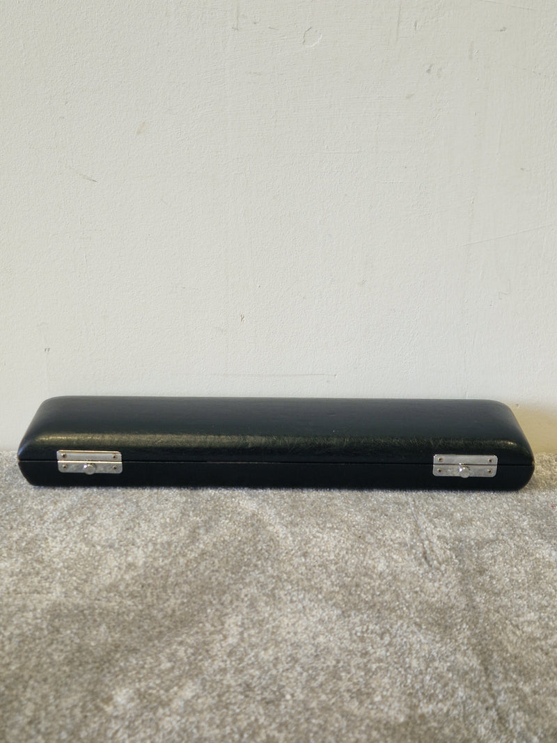 Vintage Takumi T100SE Flute (1984) – Handcrafted Japanese Elegance - Good w/ Case - Image 8