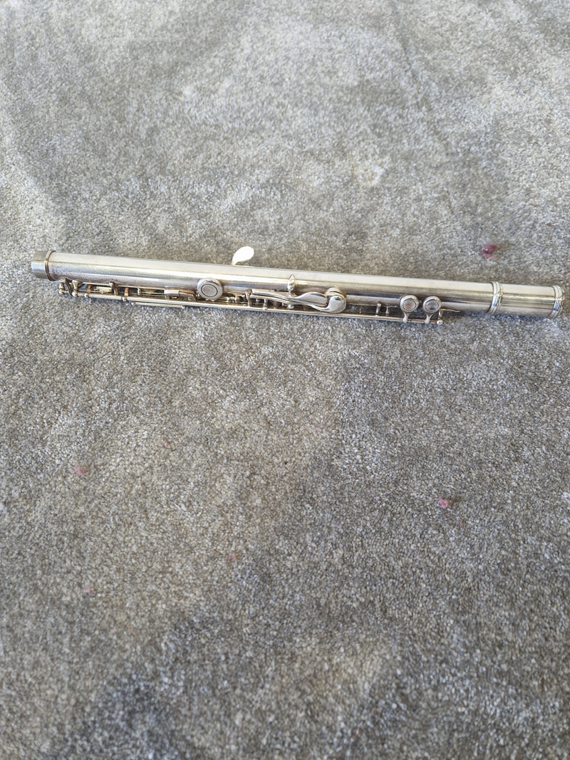 Vintage Takumi T100SE Flute (1984) – Handcrafted Japanese Elegance - Good w/ Case - Image 4