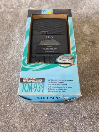 Sony TCM-939 Cassette Recorder-Cue And Review - Very Good w/ Original Box