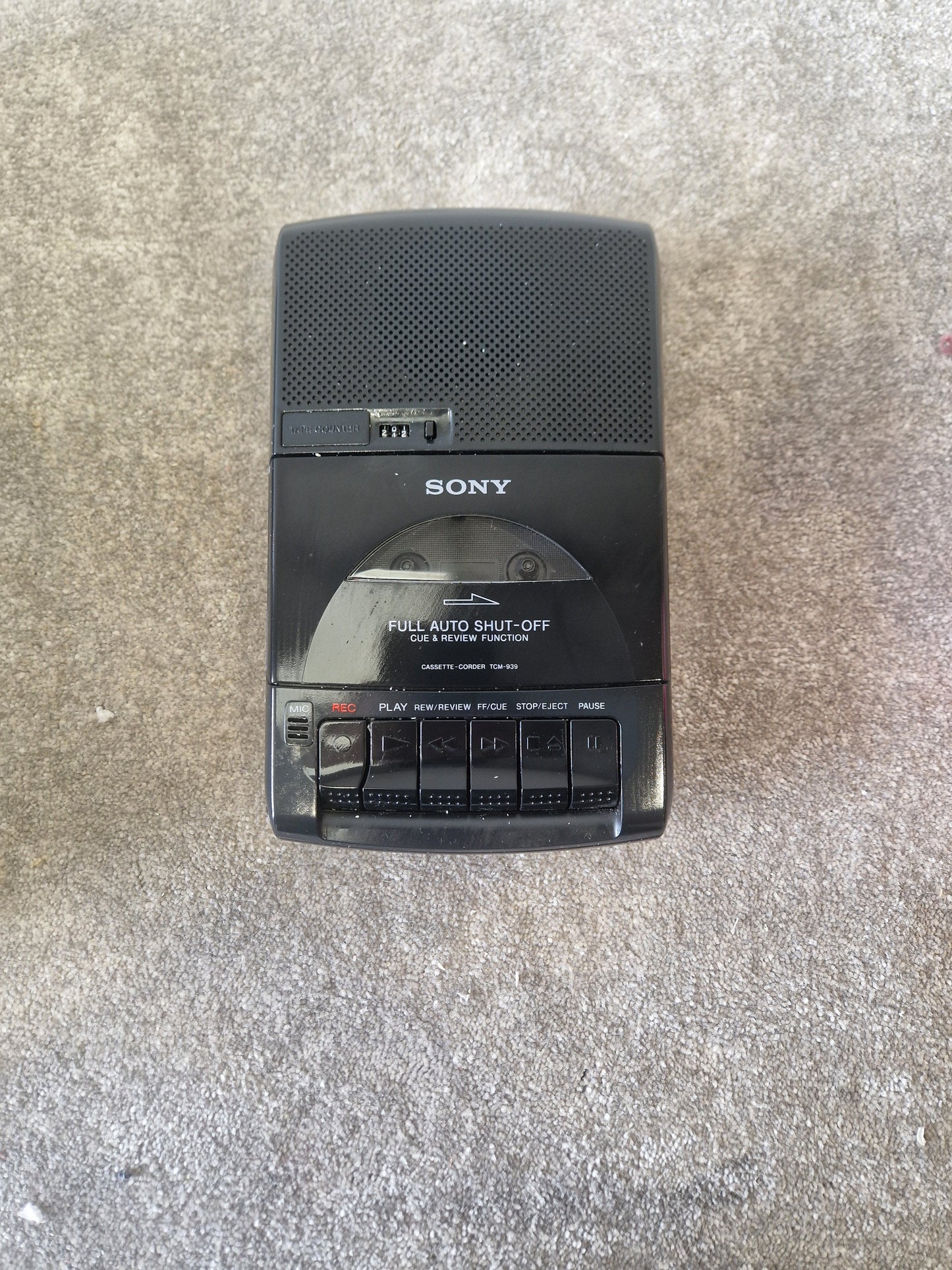 Sony TCM-939 Cassette Recorder-Cue And Review - Very Good w/ Original Box