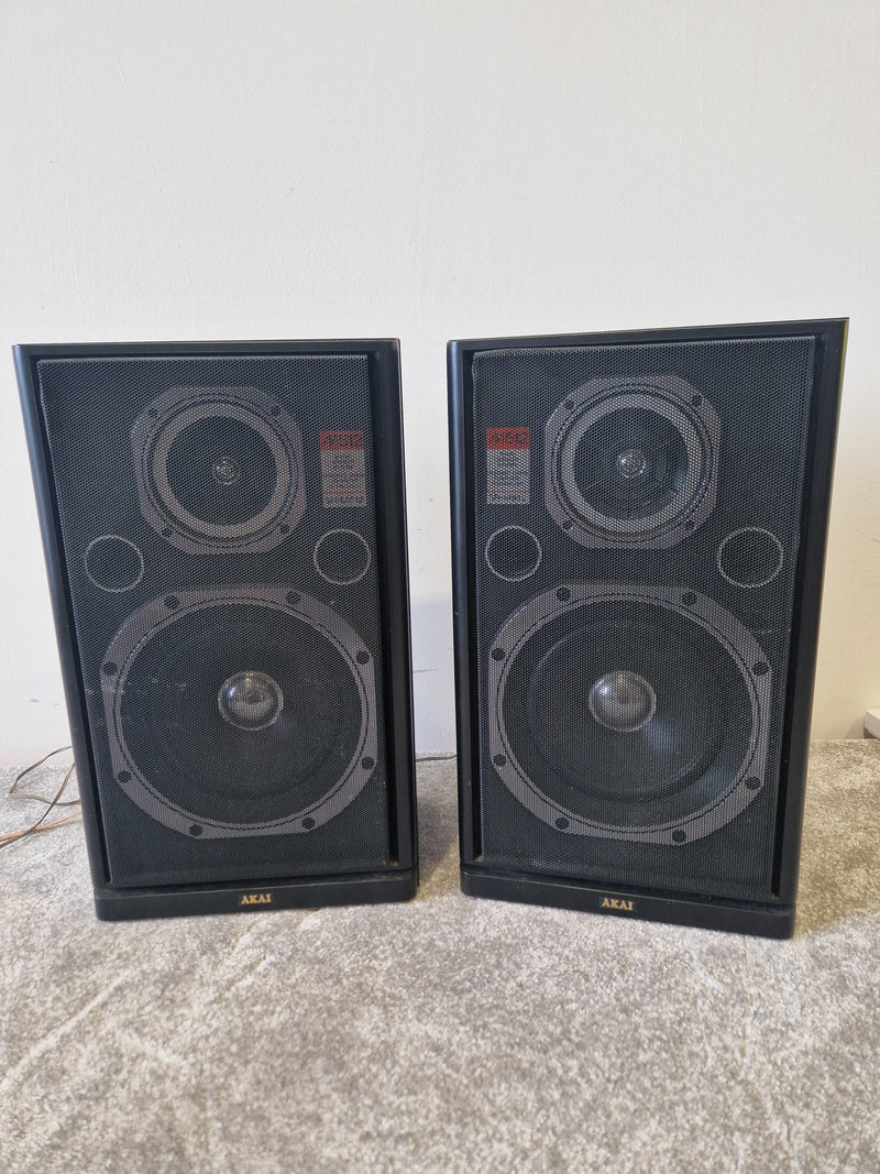 Akai SR-UM512 2-Way Speakers - Pair Black - Good - Image 1