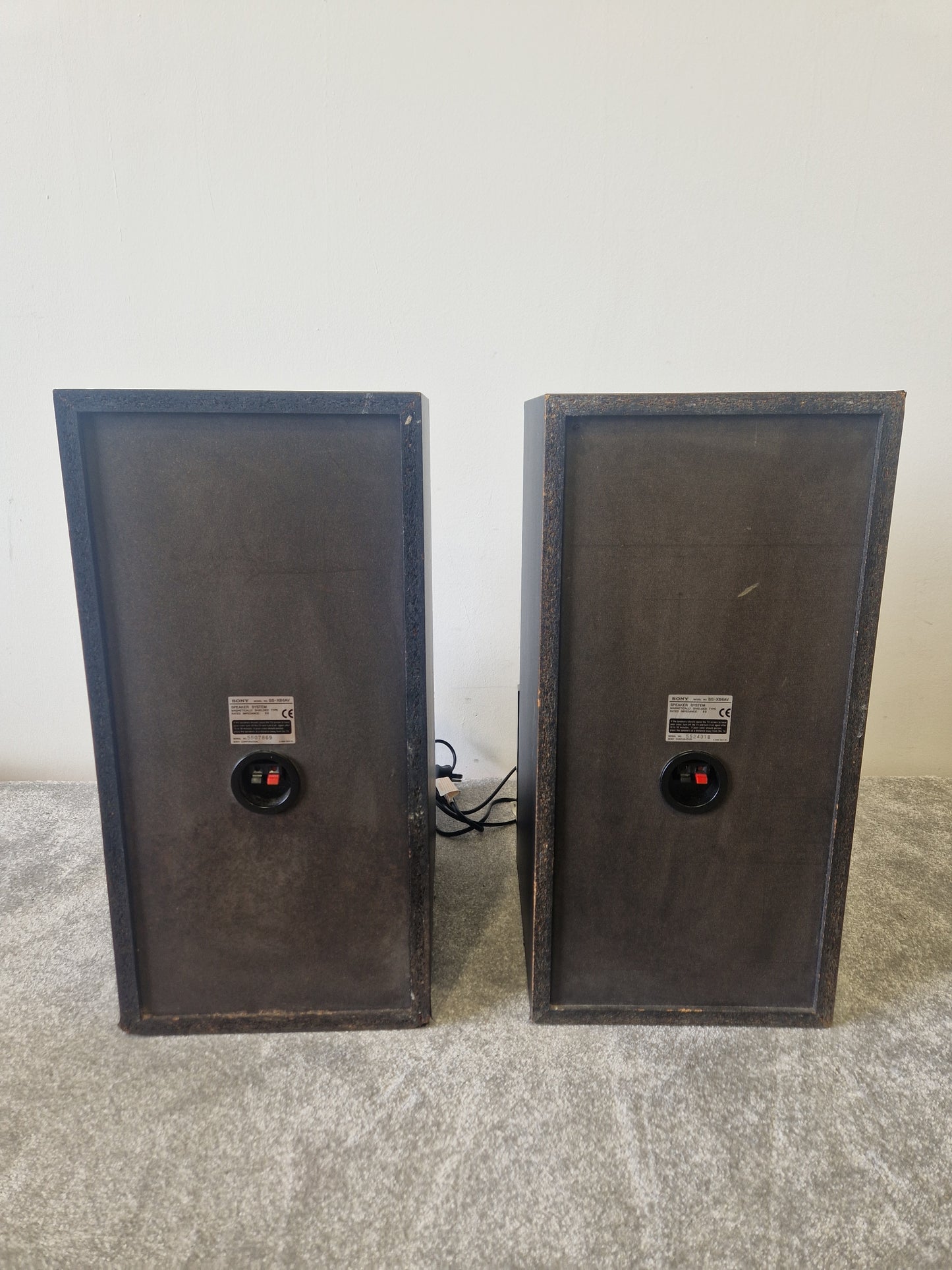 Sony SS-XB6AV Super Woofer Speakers – 3-Way Stereo Pair, 140W RMS, Heavy Bass-Very Good