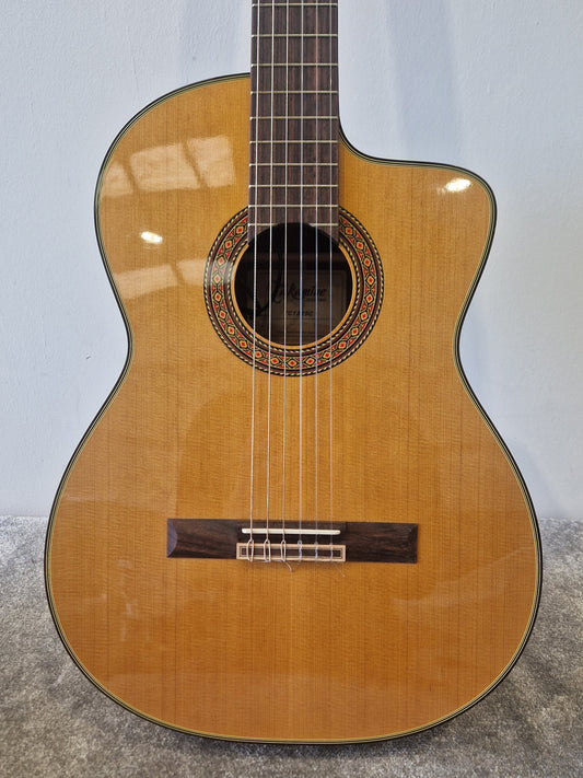 Takamine TC132SC Classical Electro-Acoustic Guitar - Excellent w/ Hard Case & Certification