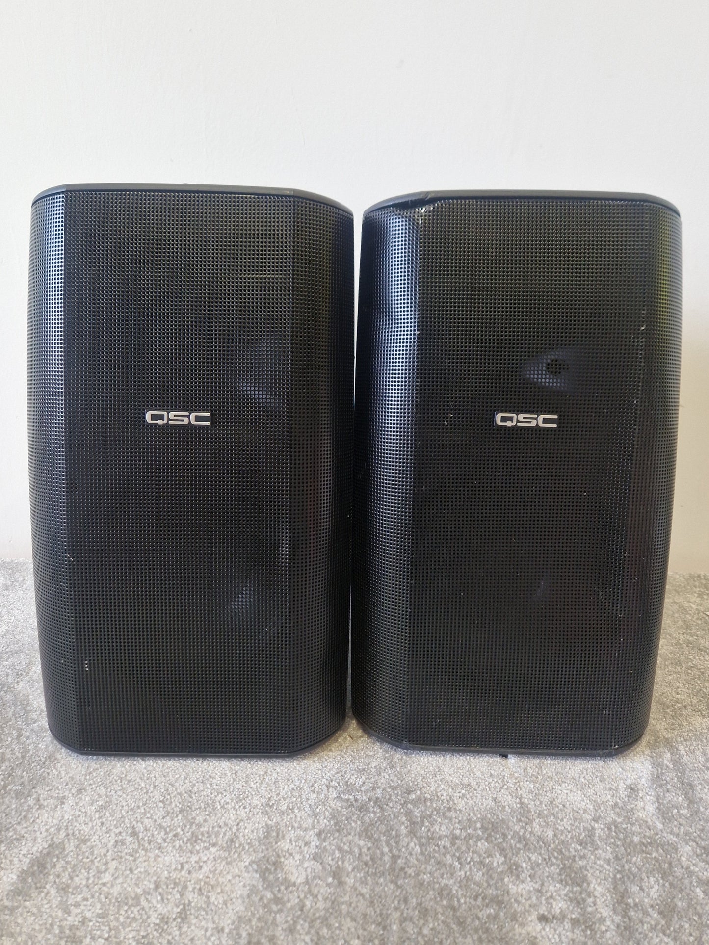 QSC AD-S82H – High-Power 8" Woofer & HF Driver Pair – Good