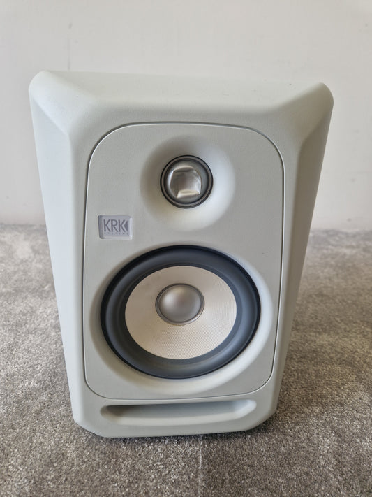 KRK Rokit 5 Powered Studio Monitor – 5" Woofer & Bi-Amp Design – Good