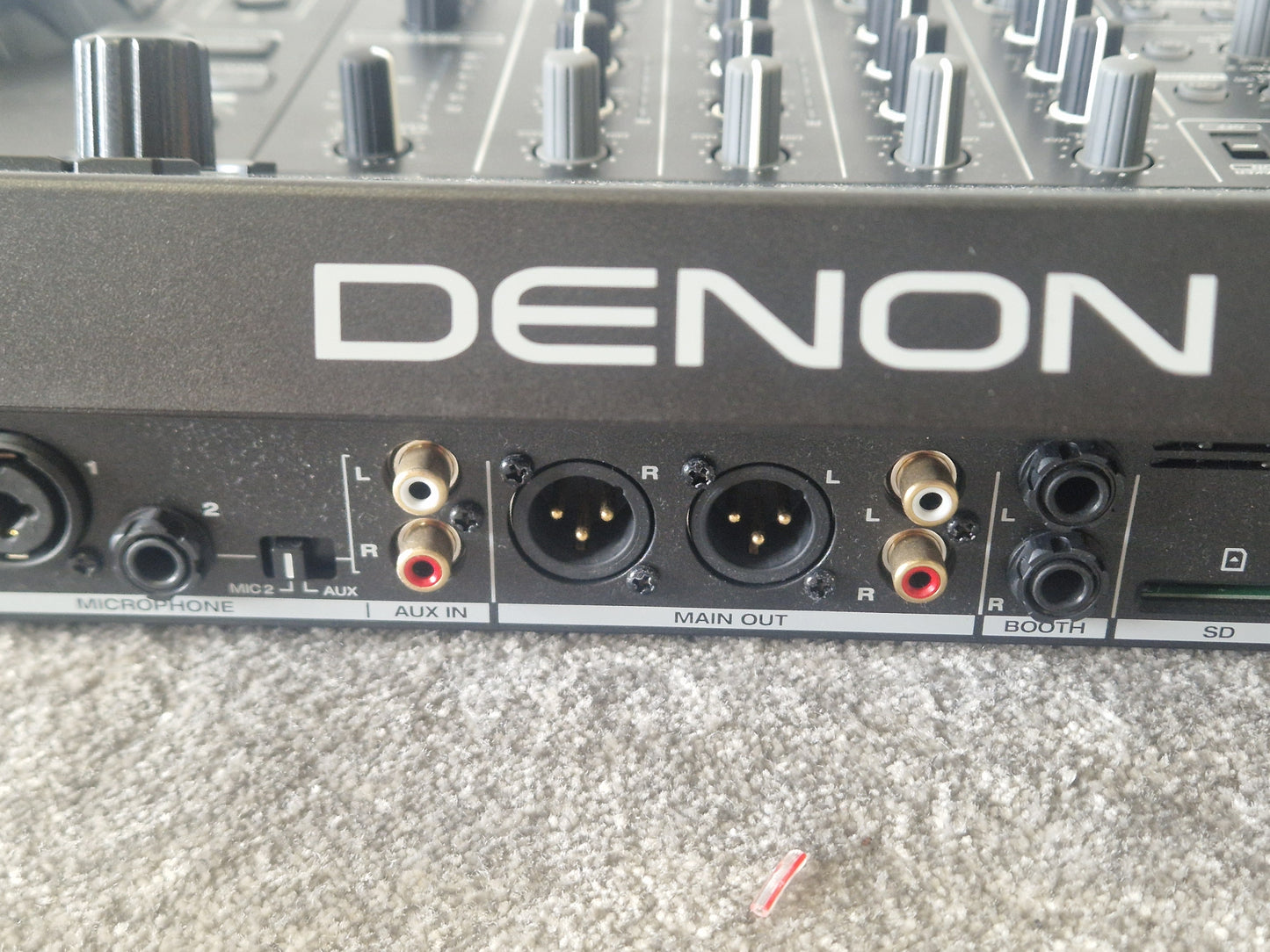 Denon DJ SC Live 4 – 4-Deck Standalone DJ System & Touchscreen Display – Excellent w/ Original Box