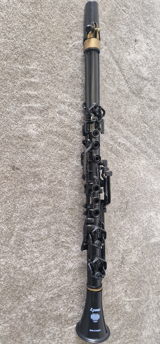 Lyons C Clarinet - ABS Clarinet in C - Very Good w/ Tube Case