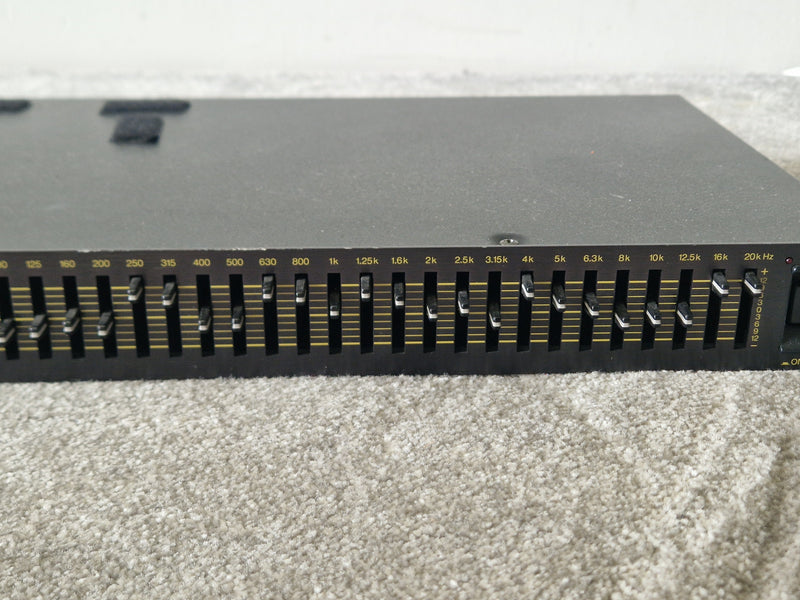 Yamaha GQ1031C Graphic Equaliser – 31-Band EQ & Rack-Mount Design – Good - Image 4