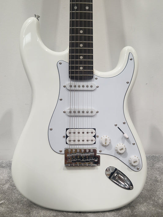 Aria Pro II STG-004 Electric Guitar – SSH Pickup Layout & Maple Neck – Mint
