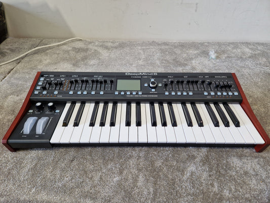 Behringer DeepMind 6 Synthesizer – 6-Voice Analog Polyphony  – Mint w/ Original Box