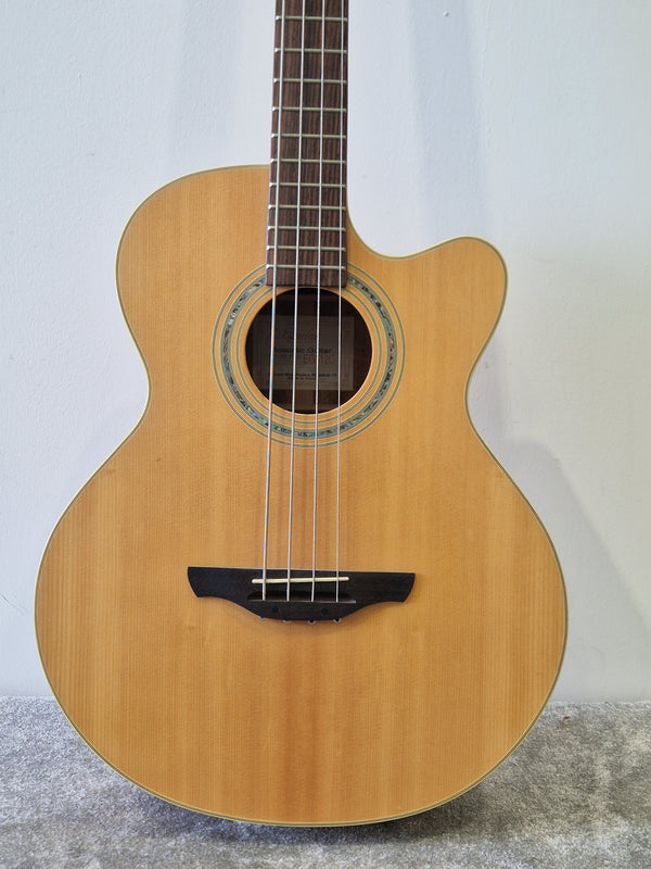 Takamine EG512C Acoustic Bass – Spruce Top & TK-40B Preamp – Excellent w/ Hard Case
