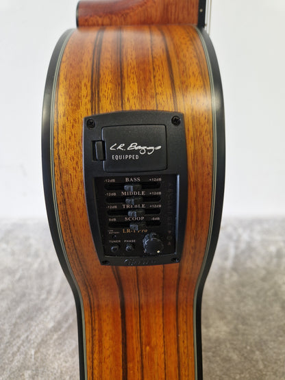 Crafter CE15/N Electro Classical – Solid Cedar Top & LR-T Pro Preamp – Excellent