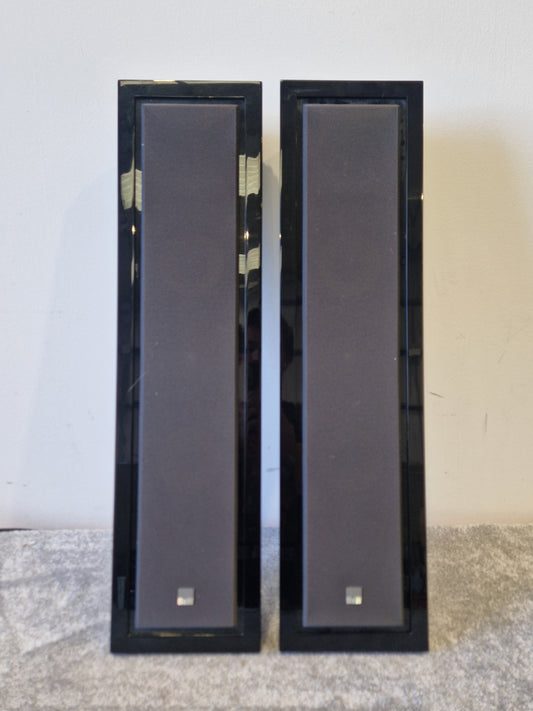 Bowers & Wilkins FPM5 On-Wall Speakers (Pair) – Kevlar Drivers & Slim Profile Pair – Very Good