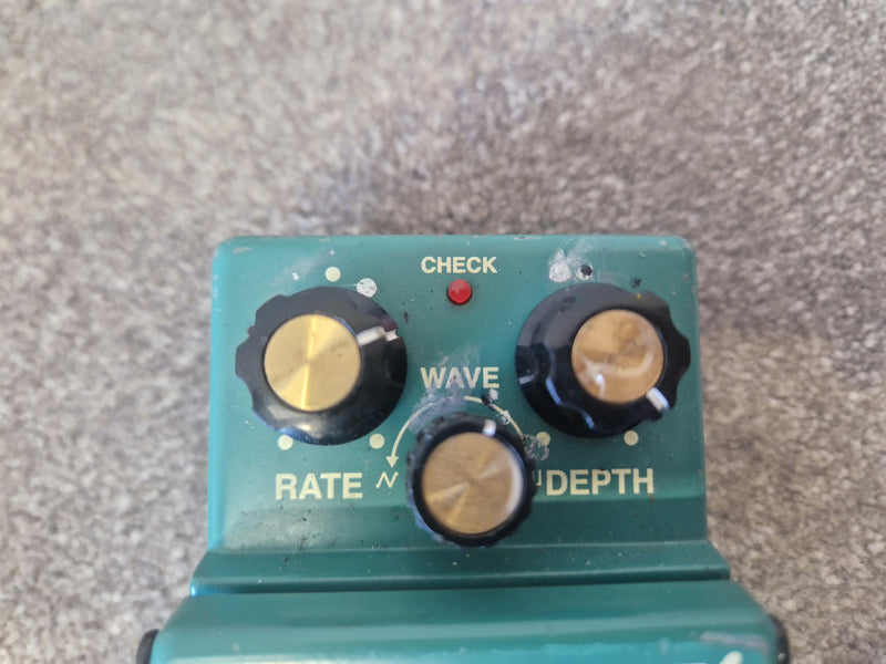 Boss TR-2 Tremolo Pedal – Smooth Wave Control & Classic Modulation – Very Good w/ Box - Image 7