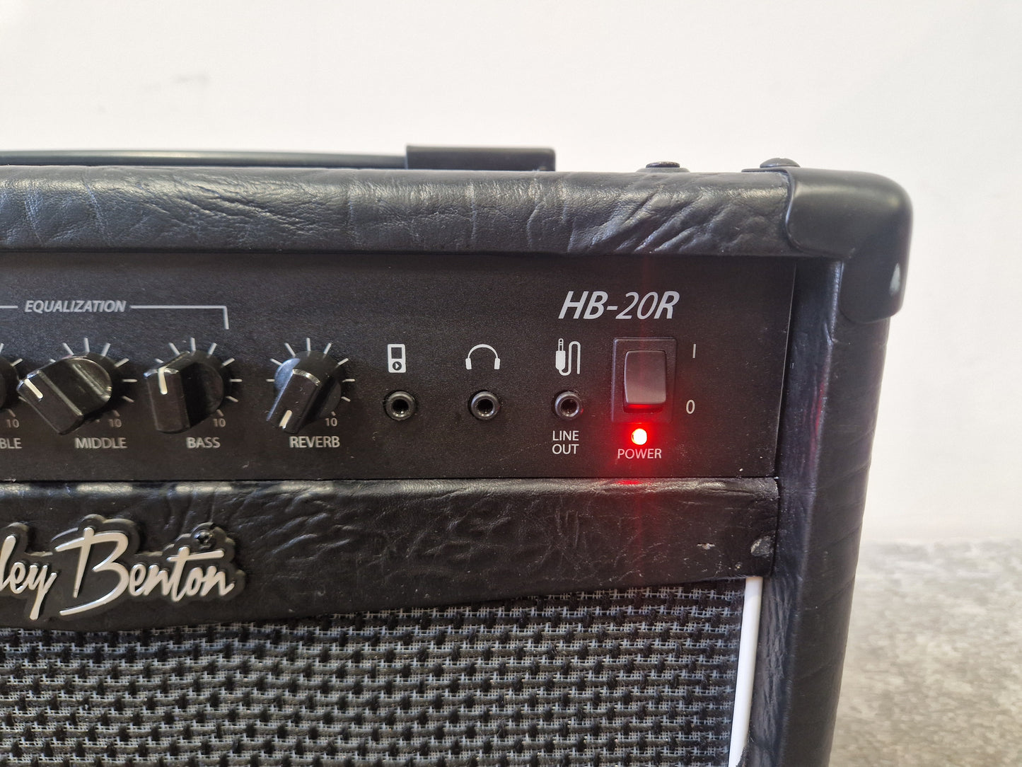 Harley Benton HB-20R Guitar Amp – Clean Tone, Built-in Reverb – Very Good
