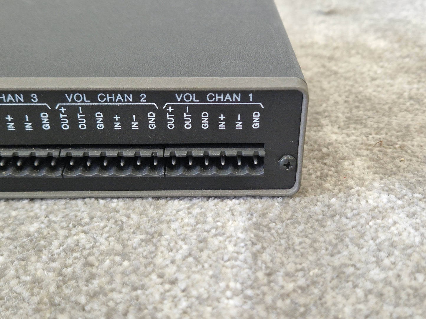 AMX AXB-VOL3 – 3 Channel Volume Control – Good Condition