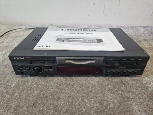 Grundig MD 50 MiniDisc Player/Recorder – Built-In Power Cable – Good w/ Manual