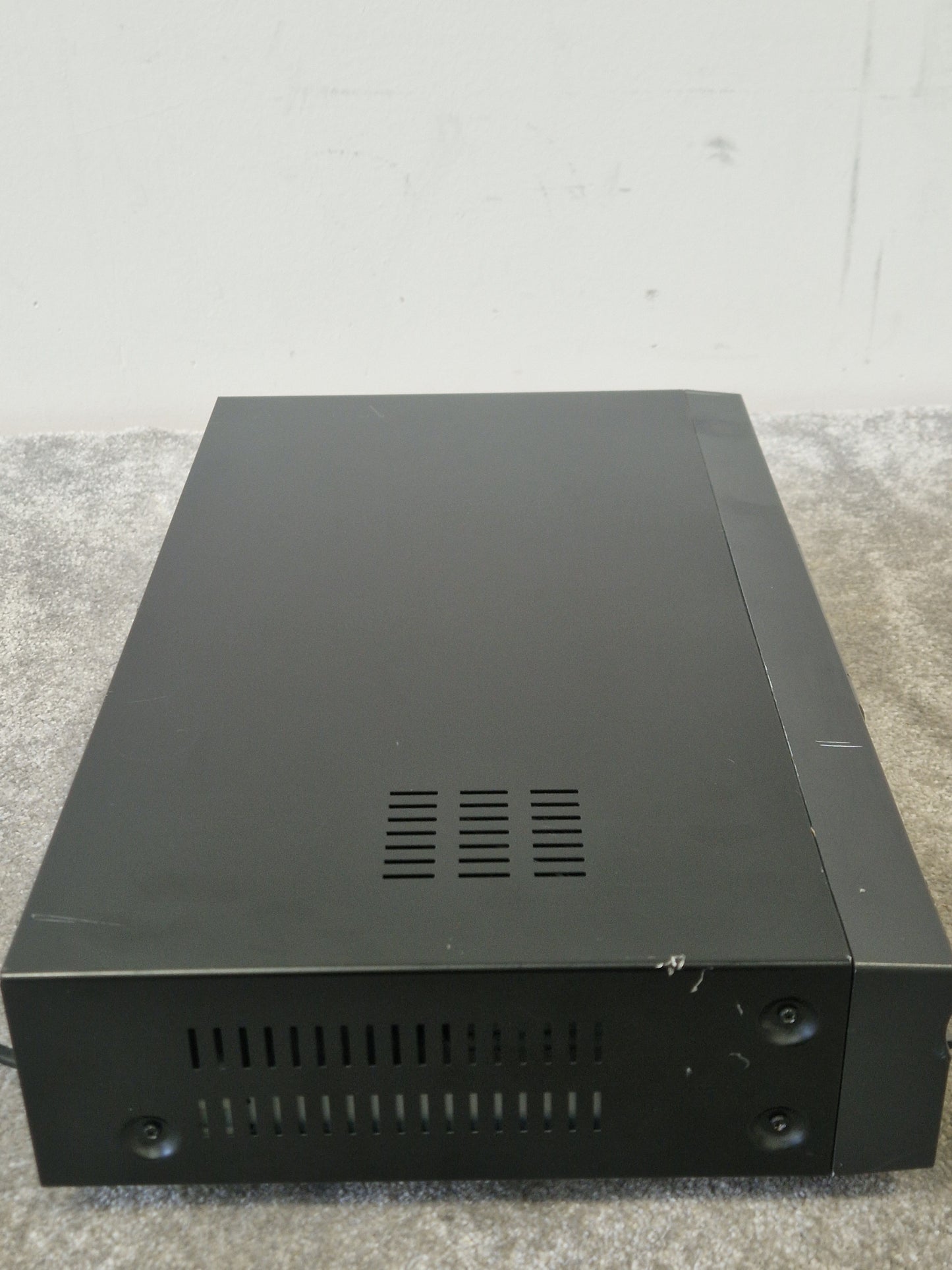 Grundig MD 50 MiniDisc Player/Recorder – Built-In Power Cable – Good w/ Manual