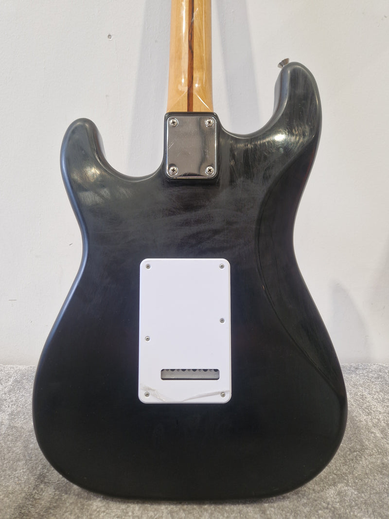 Fender Squier Korean Stratocaster 1987 Electric Guitar  – Naturally Distressed Finish - Good - Image 4