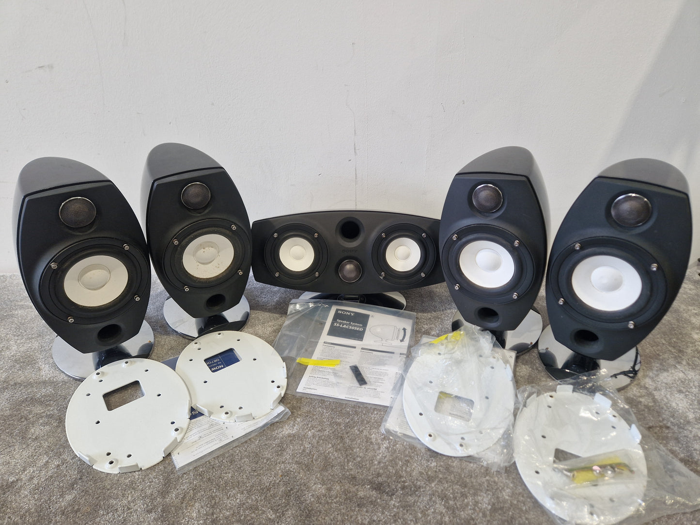 Sony SS-LA500ED And 4 Sony SS-LAC505ED Speaker Set – Aluminium Dome Tweeters- Very Good