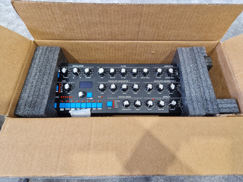 GS Music Bree6 Desktop Synthesizer – Analog Signal Path – 6-Voice Polyphony – Open Box New - Image 1