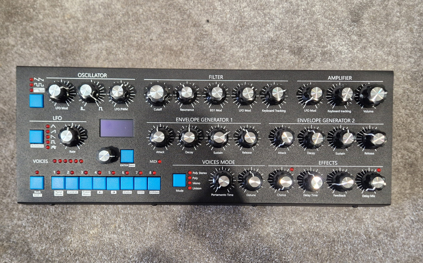 GS Music Bree6 Desktop Synthesizer – Analog Signal Path – 6-Voice Polyphony – Open Box New
