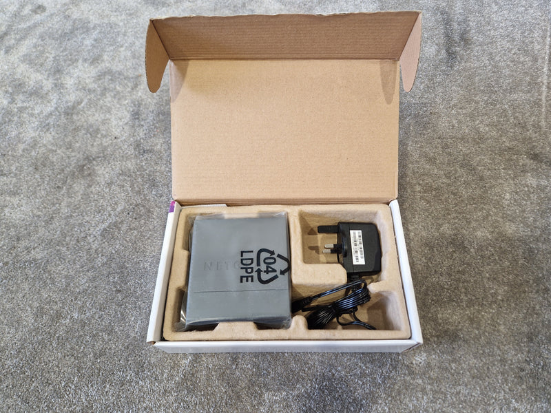 Netgear GS305 Essentials Edition – 5-Port Gigabit Ethernet Switch - Excellent w/ Original Box - Image 1