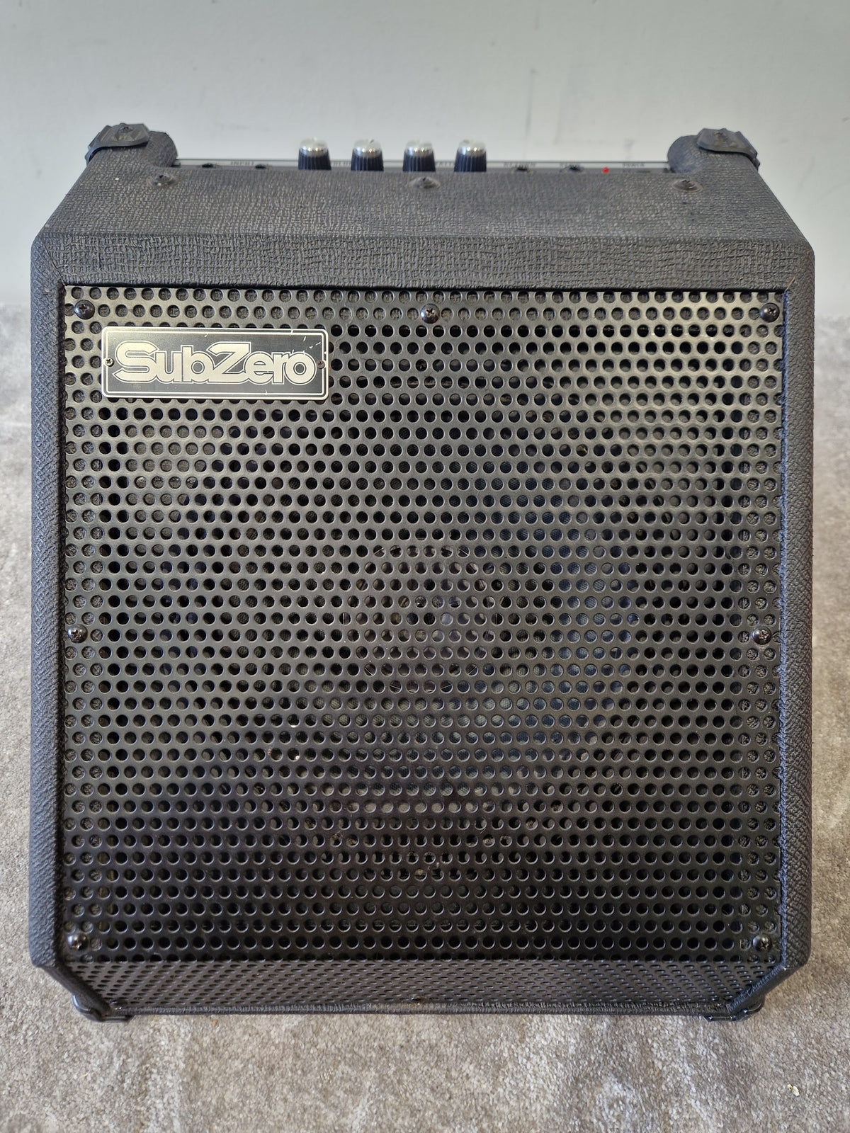 SubZero DR-30 Drum Amplifier – Compact Stage Monitor – Very Good