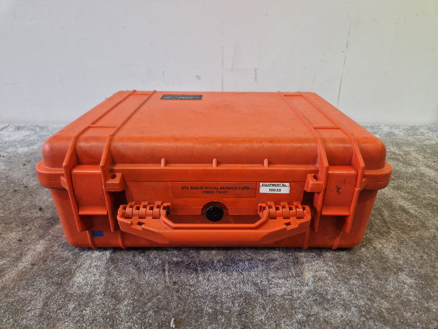 Peli 1520 Protective Waterproof Orange Case – Foam Insert – Good