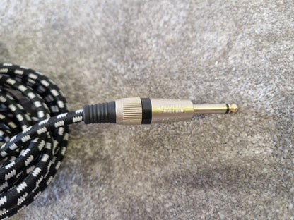 5M Black & White Patterned Guitar Cables Pair – Noise-Resistant Shielding – Excellent