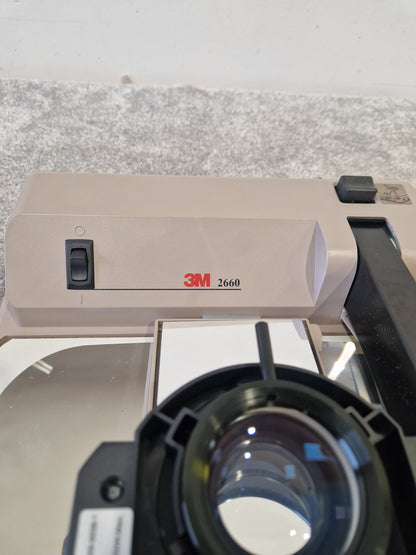 3M 2660 Overhead Projector – Portable AV Unit – Good w/ Gig Bag