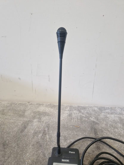 Bosch Plena LBB1946/00 Call Station – 6-Zone Paging Microphone, Metal Base – Very Good