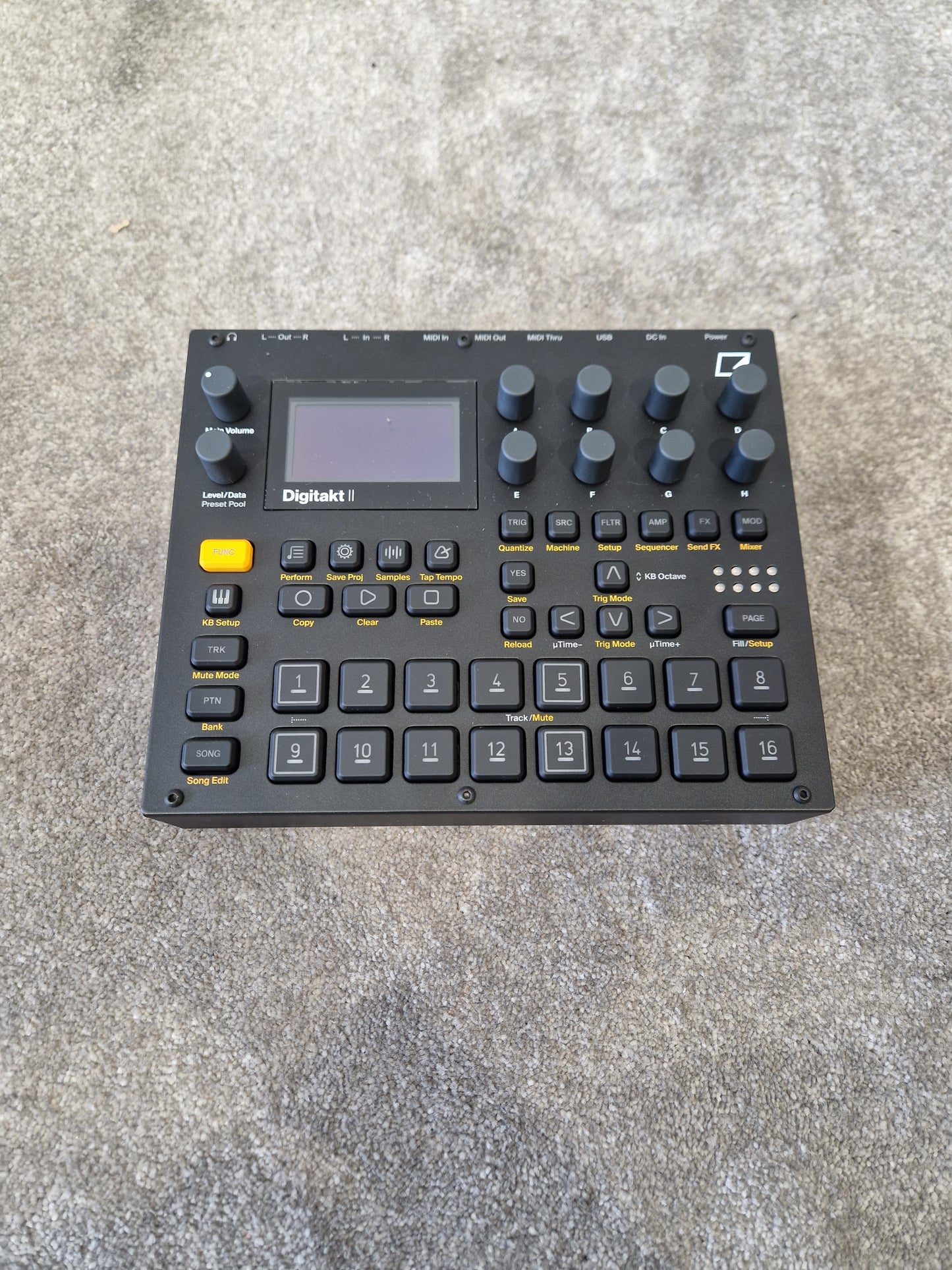 Elektron Digitakt II – Digital Drum Computer & Stereo Sampler – Excellent w/ Original Box