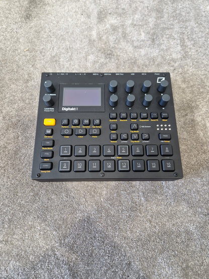 Elektron Digitakt II – Digital Drum Computer & Stereo Sampler – Excellent w/ Original Box