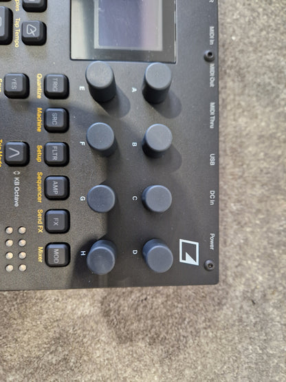 Elektron Digitakt II – Digital Drum Computer & Stereo Sampler – Excellent w/ Original Box