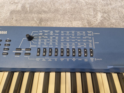 Yamaha CS1X - 61-Key Synthesizer 90s Era w/ Arpeggiator – Very Good