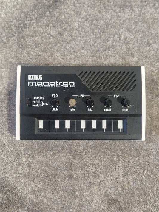 Korg Monotron – Ribbon Keyboard & MS-20 Filter – Very Good