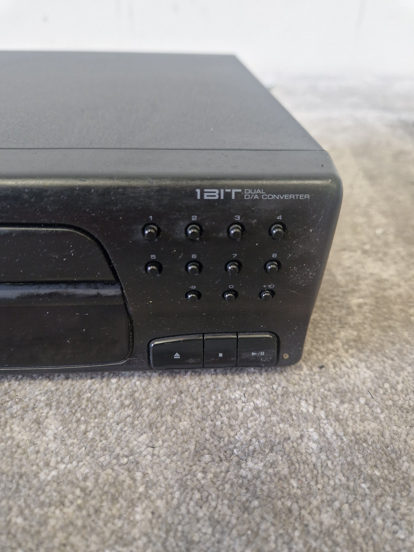 Kenwood DP-A9 – Compact CD Player – Very Good w/ Original Box