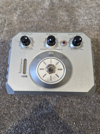 Aphex Punch Factory – Optical Compressor Pedal – Very Good