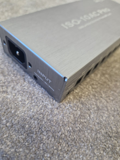 Harley Benton ISO-10AC Pro – Modular Pedalboard Power Supply – Excellent