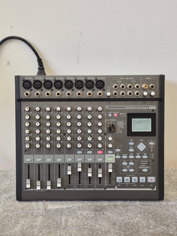 Korg D888 - 8 Track Digital Recorder - Very Good