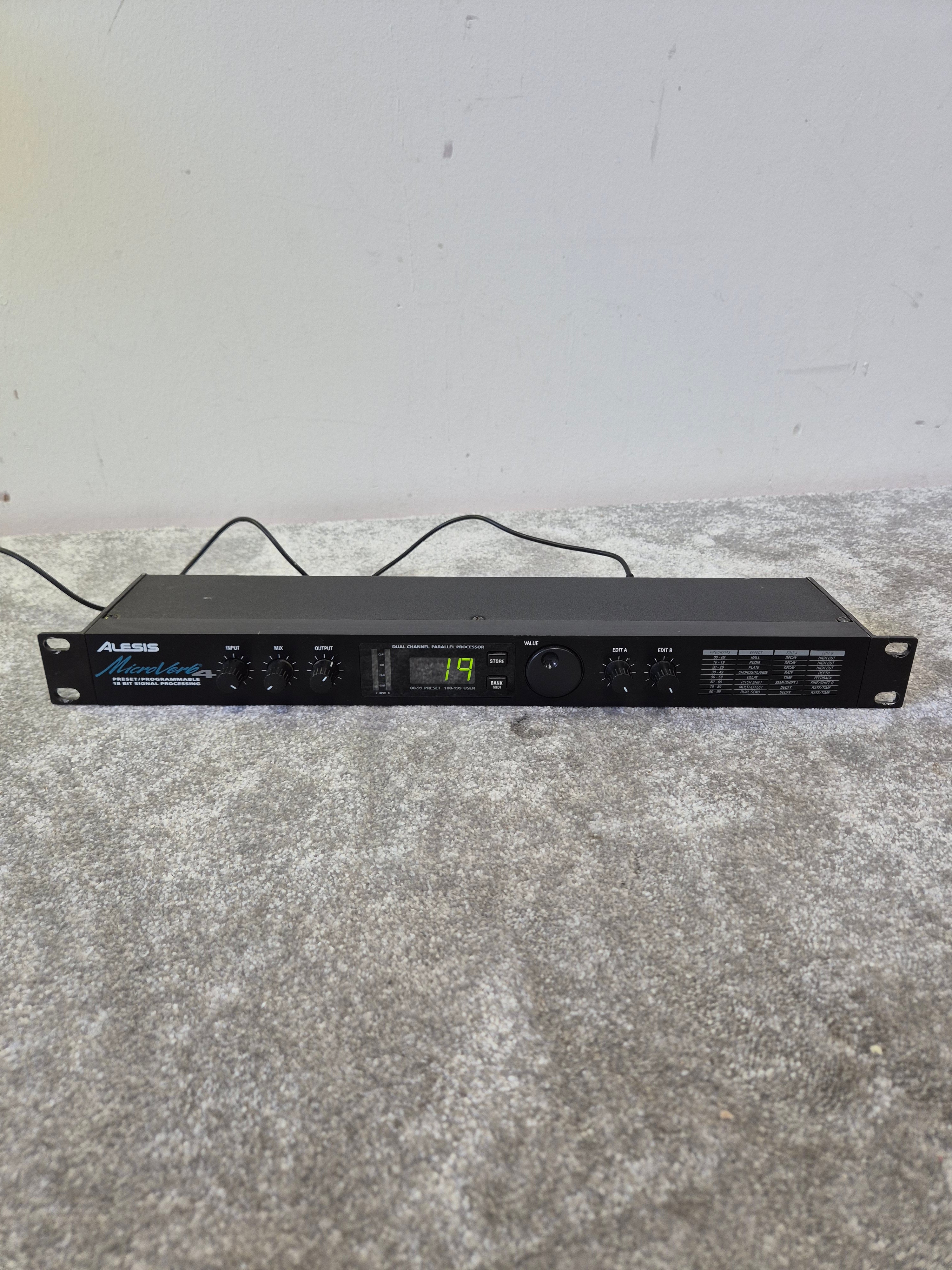 Alesis Microverb 4 - Digital Reverb Processor - Very Good w/ Original ...
