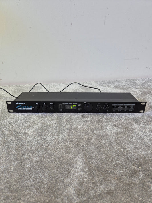 Alesis Microverb 4 - Digital Reverb Processor - Very Good w/ Original box