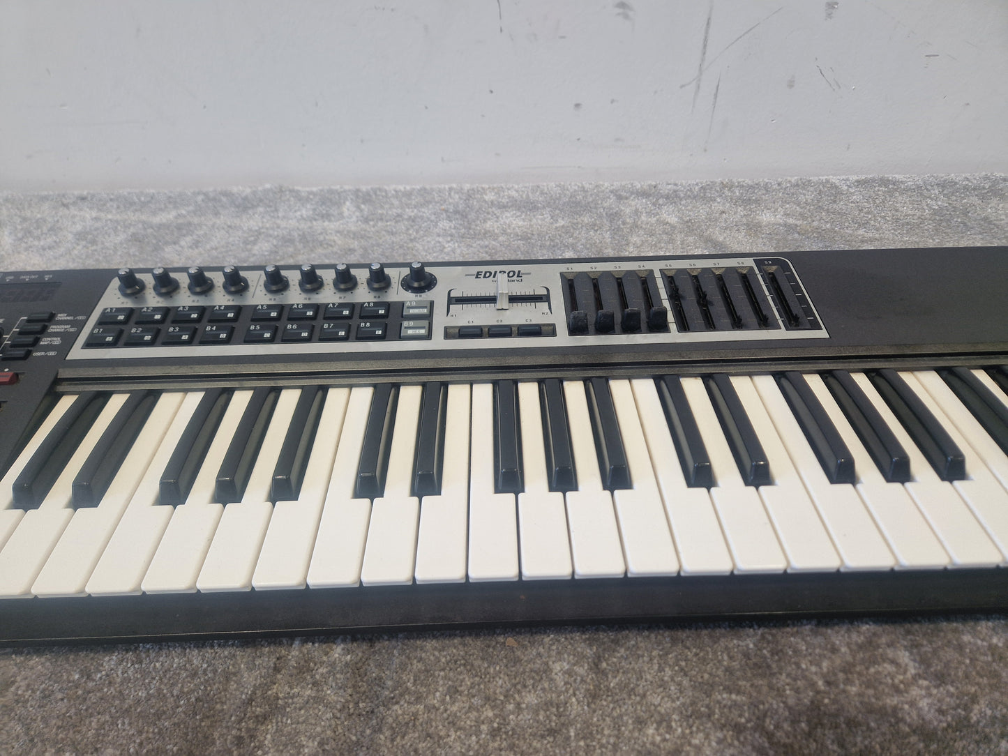 Roland Edirol PCR-800 - 61-Key MIDI Controller, USB Connectivity - Fair