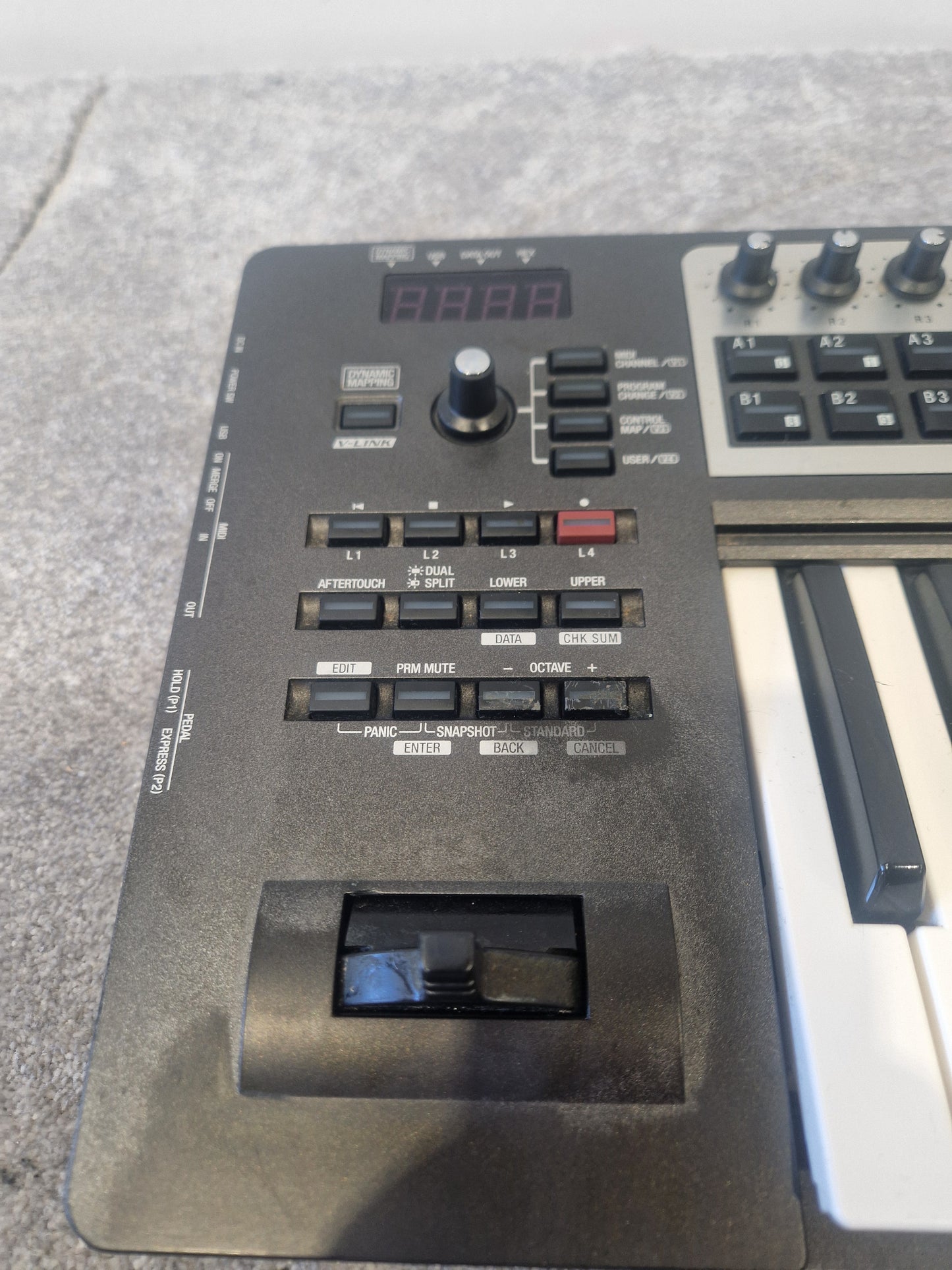 Roland Edirol PCR-800 - 61-Key MIDI Controller, USB Connectivity - Fair